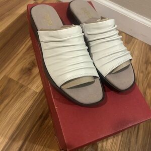 Monreau kala slide 8.5N